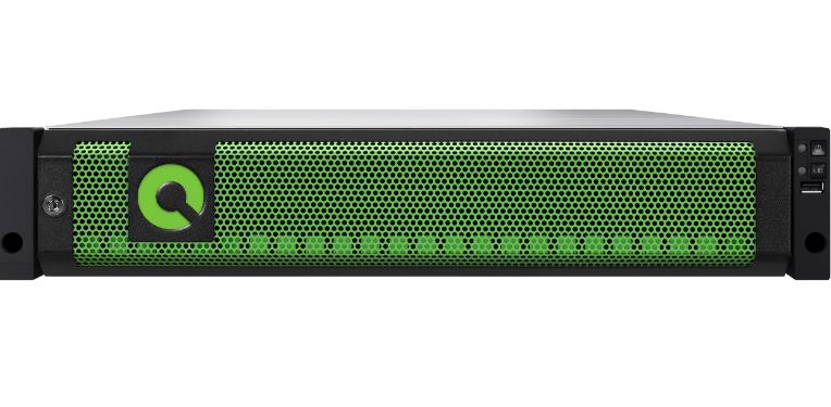 QSAN XE5 NVMe-oF JBOF XE5026D-25Gx4 Dual Controller, Intel 4-core Xeon, DDR4 16GB, 25GbE SFP+ x 8, 2U26, GBIC x 4, Front bezel, Rail kit