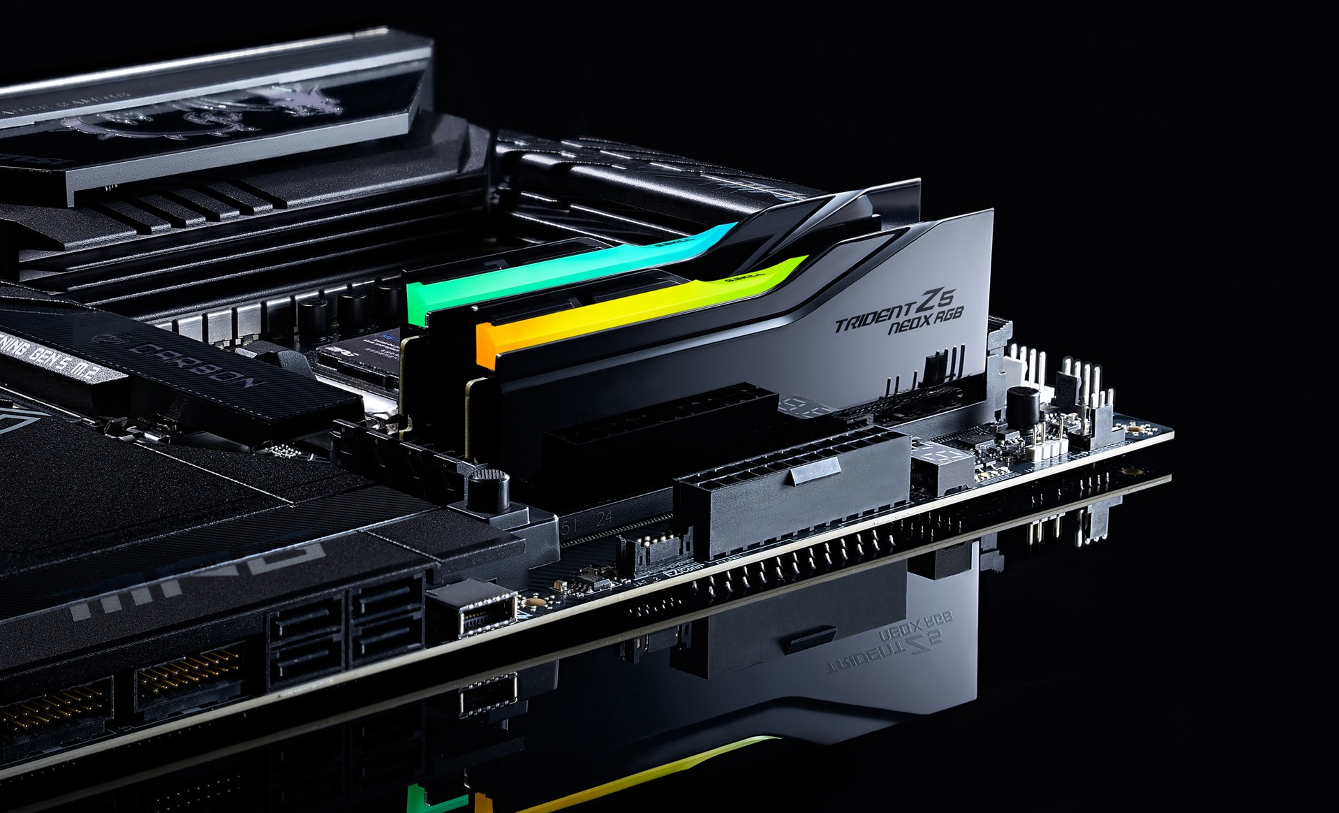 G.SKILL Computer system F5-6000A3636F16GX2-TZ5NXRK 32GB (2 x 16GB)/ DDR5 6000 MT/s/ Timings 36-36-36-76/ Voltage 1.35V/ TZ5 Neo X RGB AMD EXPO ™ ULL